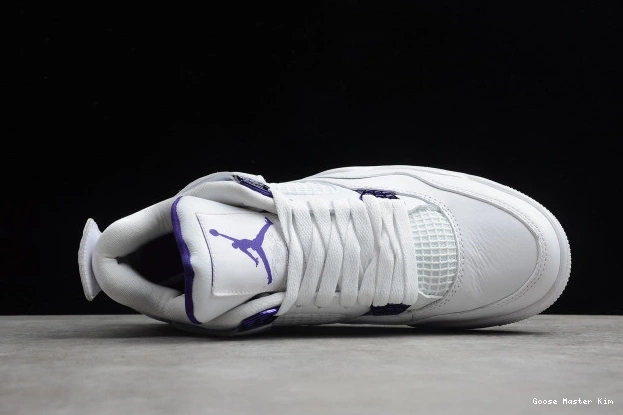 CT8527-115 Court Purple Air Jordan 4 0612